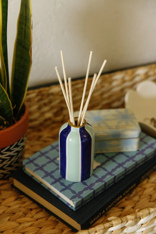 A  Dopo  4fl  oz./118ml  Eye  Ceramic  Diffuser  - Incense & Smoke